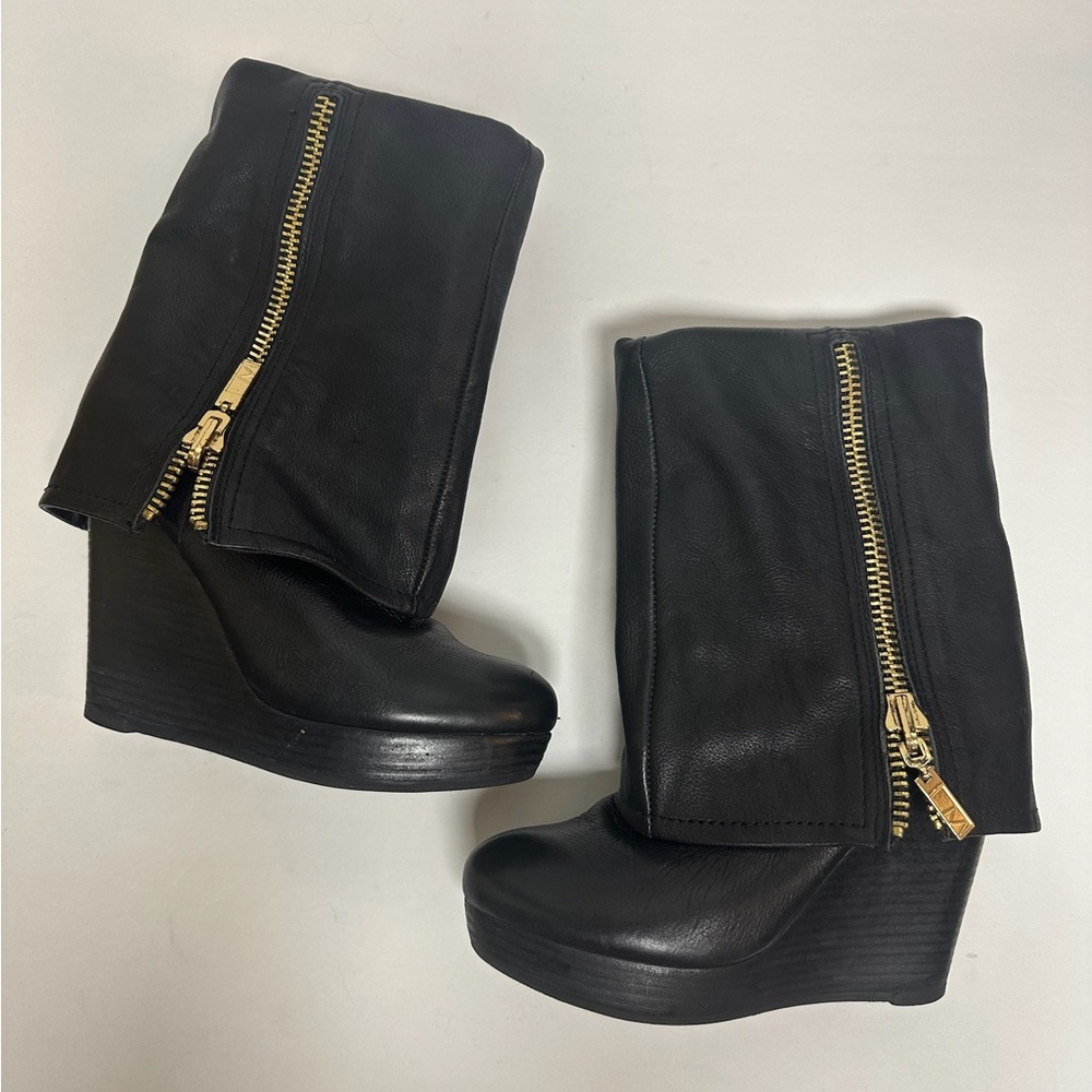 Womens Size 8.5 Matiko/Knee-High/Black leather wedge boots with gold detailing